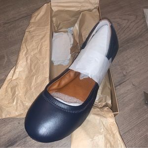 NWT Lucky Brand navy blue ballet flats